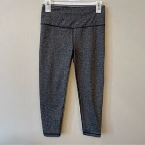 VSX Victoria’s Secret Sport Knockout Capri Gray Leggings